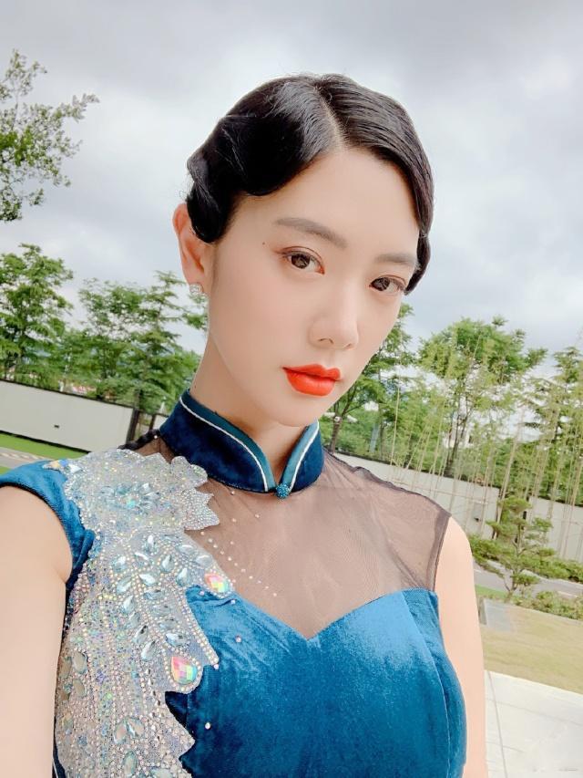 香烟缭绕